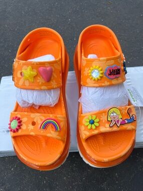 Disney Parks 2024 Lizzie McGuire Crocs Orange Mega Crush Sandals M8/W10
